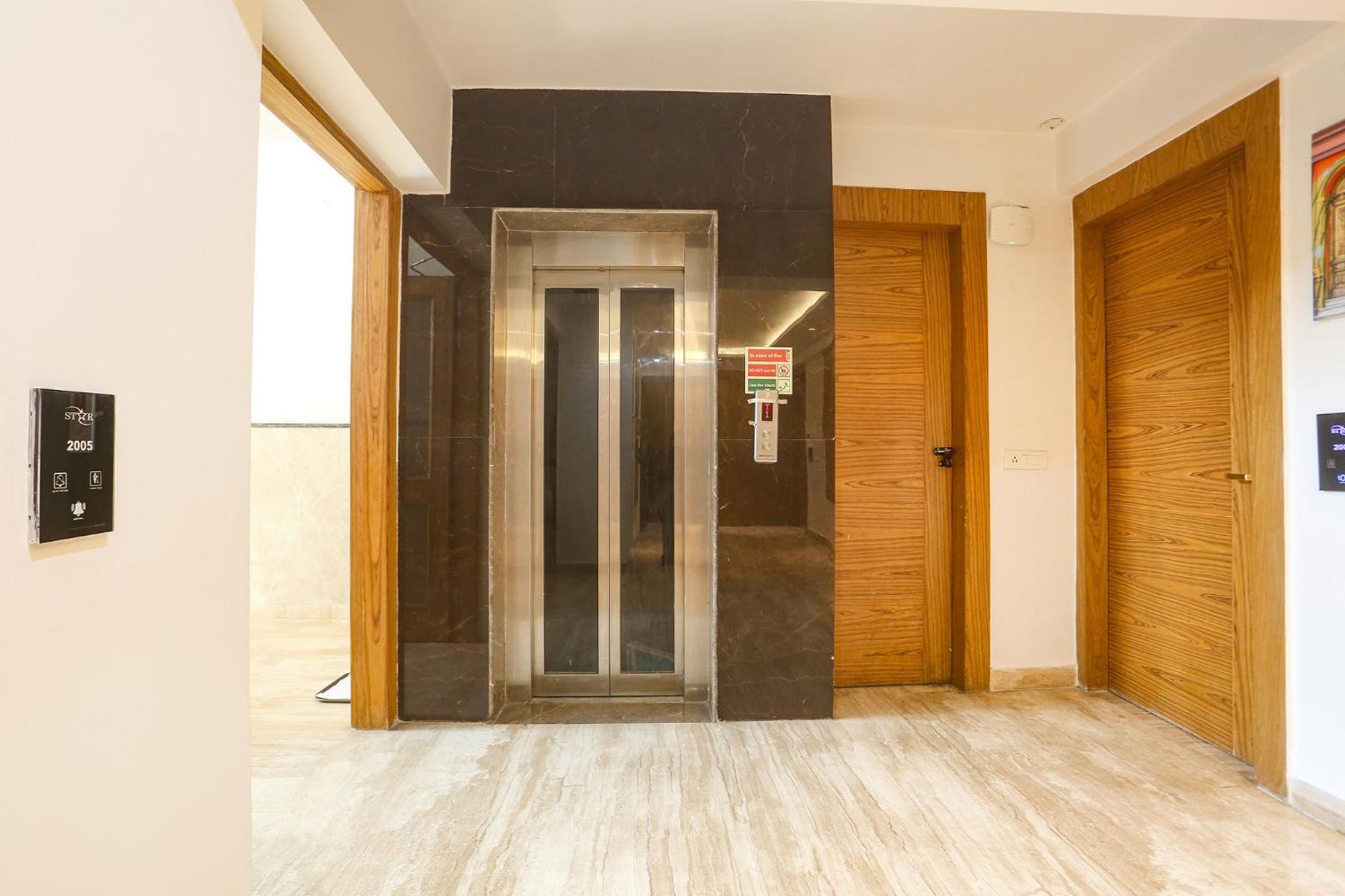 Fabhotel Prime Star 17 - Nr Yashobhoomi Convention Centre Δελχί Εξωτερικό φωτογραφία